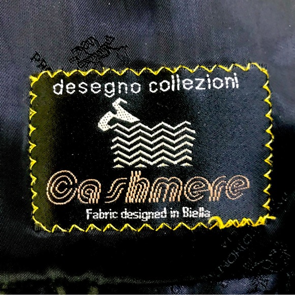 ProntoMondo Cashmere and Wool Three Button Blazer - Picture 8 of 16